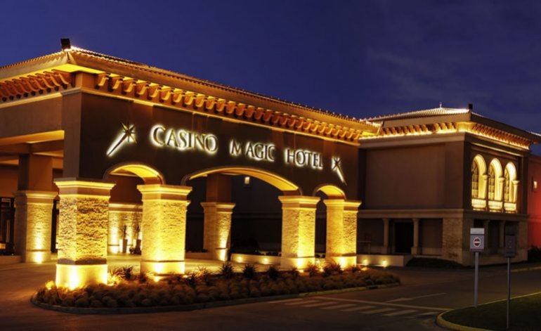  Casino Magic Hotel - Hoteles 5 estrellas / Neuquen